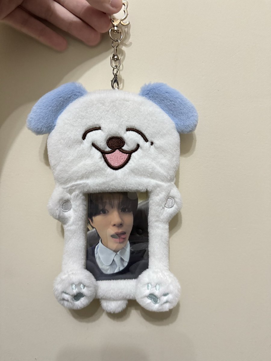 yeoljh's tweet photo. CRYING SO HARD RN… WHY ARE THEY SO CUTE 😭😭😭

Only ₱380 each!!!! 😍😍😍😍 https://t.co/lGo6kCx2Oo