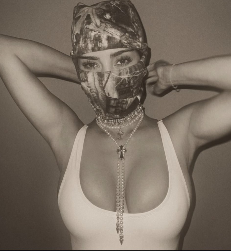 Shtreetwear's tweet image. Kim Kardashian for Chrome Hearts Jewelry Campaign