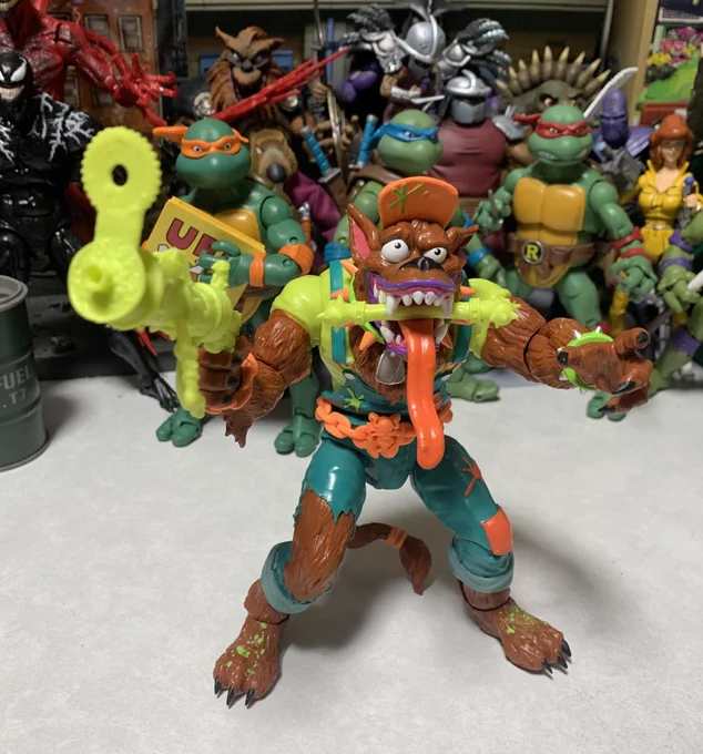 フィギュアってある程度集めるとカッコ良さより面白さ優先になる時ある(個人差あり) 