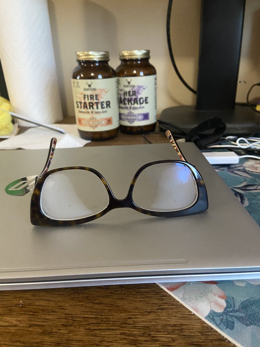 Summer1812660's tweet image. It’s that time of year in #WI where the air hurts your face. Coming in from outside with glasses takes a whole new meaning of seeing clearly. #wihome