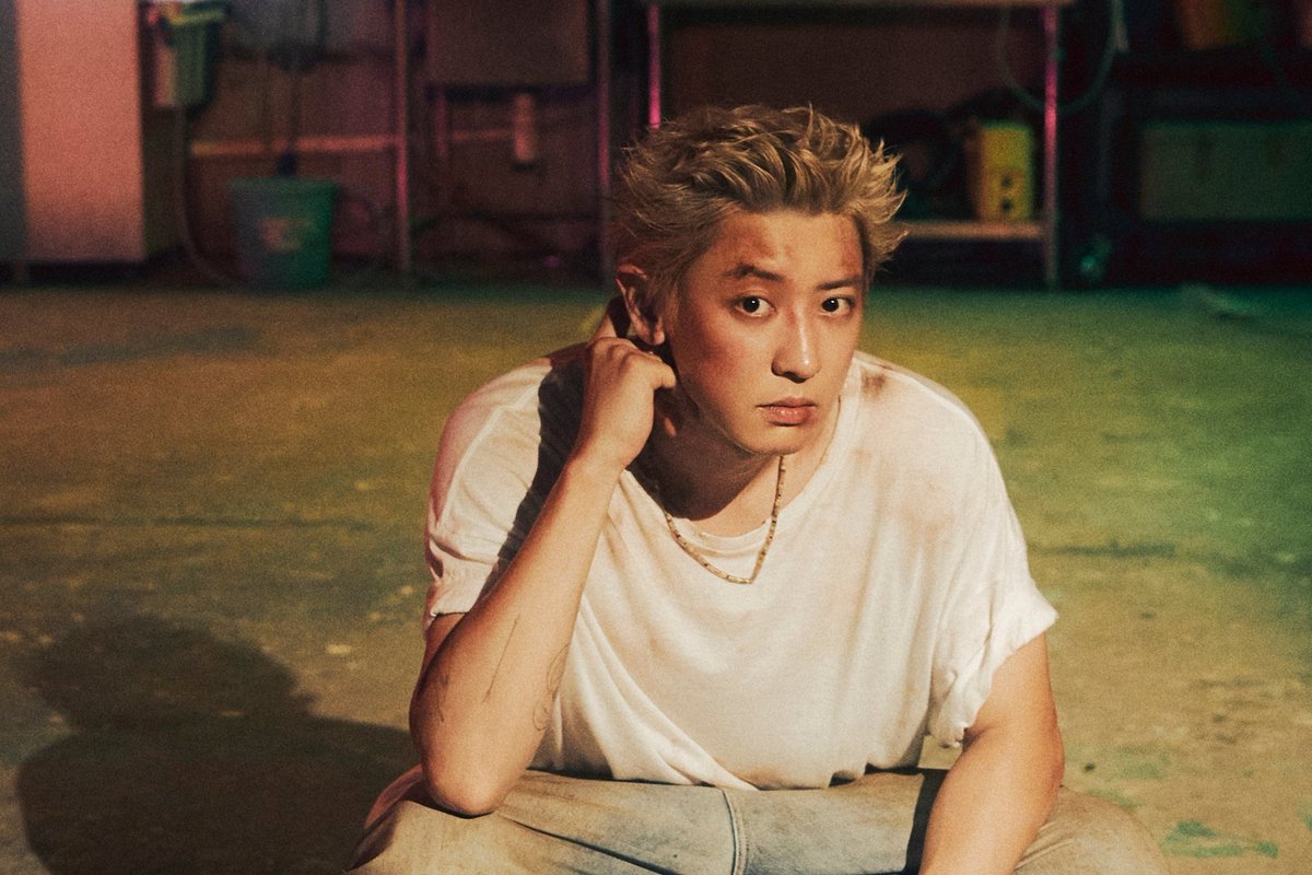 OneilyMusic's tweet photo. Top 5 highest 1st week sales of SMTOWN soloists for debut albums on Hanteo:

1. TAEYONG - SHALALA - 439,654
2. BAEKHYUN -  City Lights - 380,769
3. CHANYEOL - Black Out - 358,108
4. IRENE - Like A Flower - 336,805 https://t.co/93VlYYxgSd
