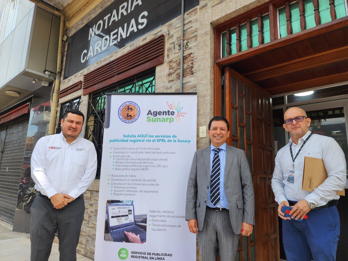 SunarpOficial's tweet photo. #NoticiasSunarp | ✍️ ¡Damos un gran paso inaugurando el primer #AgenteSunarp en la región #Loreto! 🎉en la Notaría Santiago Rafael Cárdenas Villacorta.✅ Ahora, usuarios podrán realizar trámites notariales y registrales en un solo lugar, ¡más rápido y fácil! 👏#FacilidadSunarp🌟 https://t.co/ZLSARtNC5Q