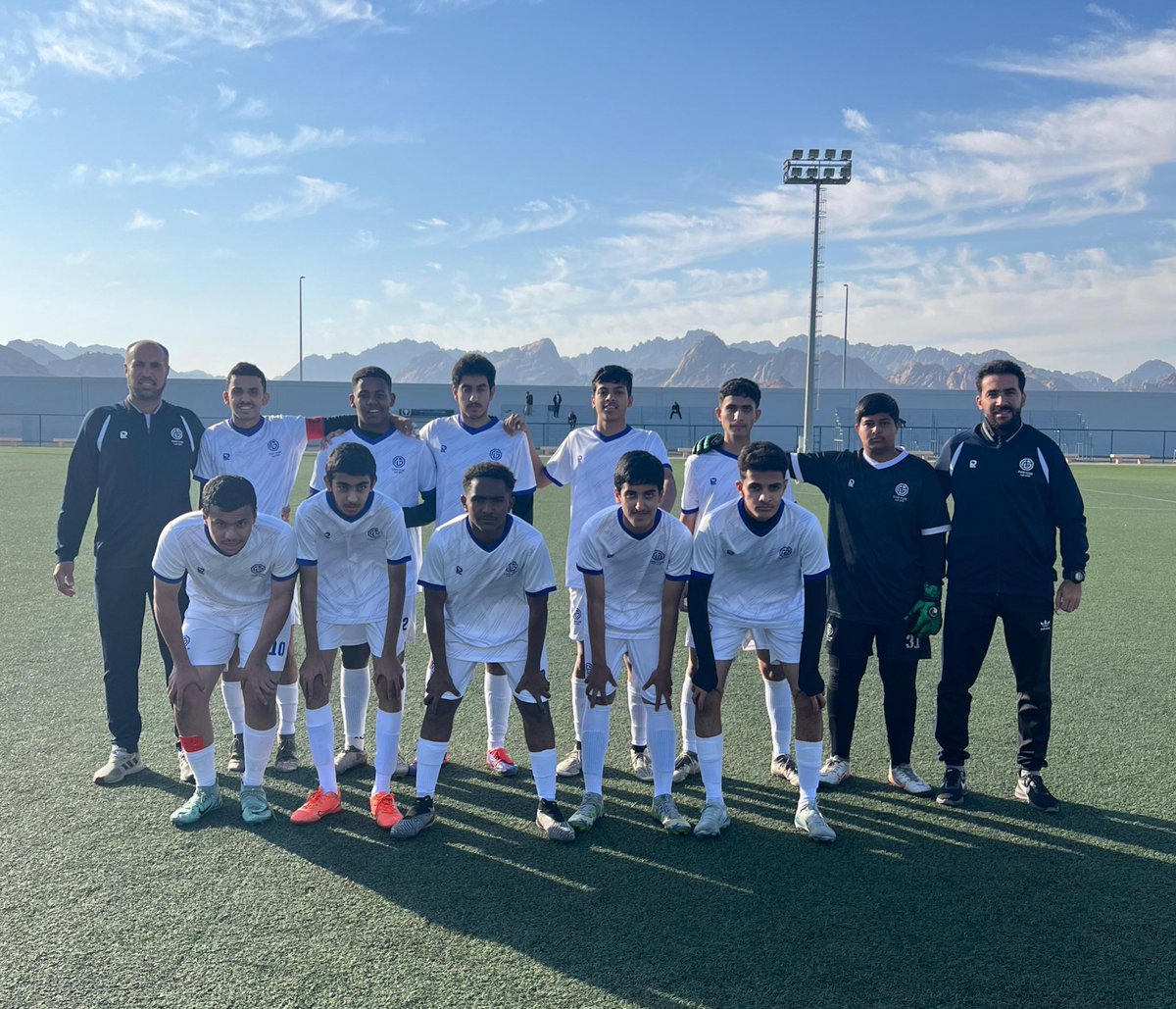 FaidClub_SG's tweet photo. الجولة الخامسة من دوري المنطقة لفـئة U16 : 
فيد : 6 
سميراء : 1 

سعيد المرداس ⚽️⚽️⚽️
فيصل محمد ⚽️
سعود طلال ⚽️
يزيد ممدوح ⚽️

الف مبروك للذئاب 🐺🤩💙

#نادي_فيد | #حائل https://t.co/6QBumbPVLS
