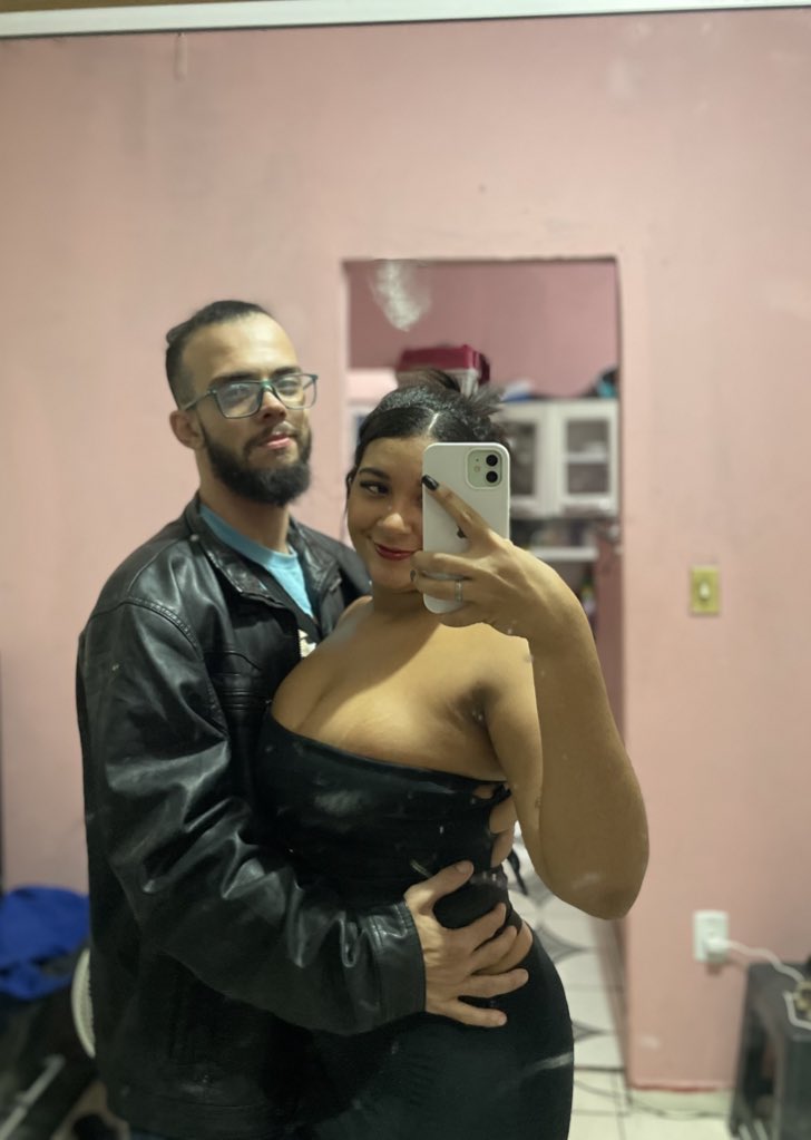 Mya_kitkat's tweet photo. Meu pai: Trata minha princesa bem 

Como eu quero ser tratada: 

✨ Vídeo completo no link da bio! ✨ https://t.co/V6kCWF16C6