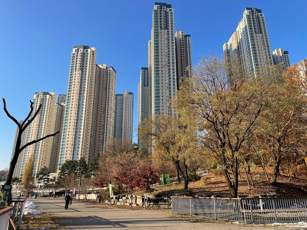Latvia 🇱🇻 joins <a href="/Education2030UN/">Education 2030</a> Forum on the Futures of Education 2024 warmly hosted by Korea 🇰🇷 🙏 to rethink the role of education in shaping shared futures.  🇱🇻 <a href="/VidzAugstskola/">Vidzemes Augstskola</a> 🌱 shared innovative approaches in transforming higher education.