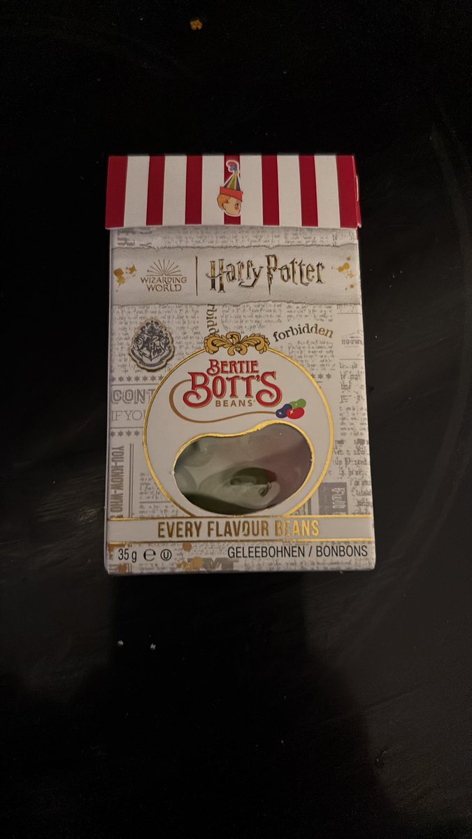 When the kids voluntarily share sweets with you....just had rotten egg flavor

#kids #sweets #candy #harrypotter