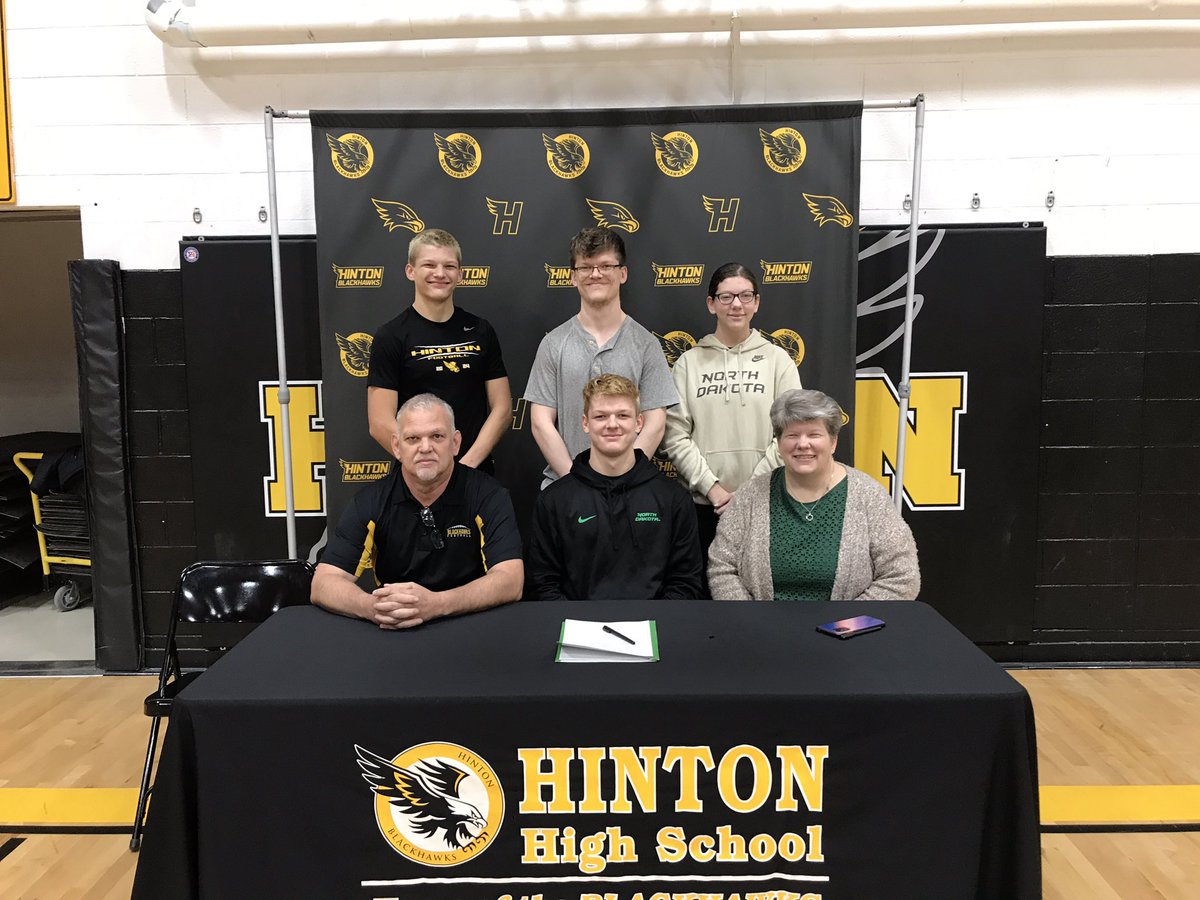 KLEMSports's tweet photo. Congratulations to @BlackhawksFB’s Gabe Anderson on signing today to play football at the University of North Dakota next season! https://t.co/hRNhQsRDXf
