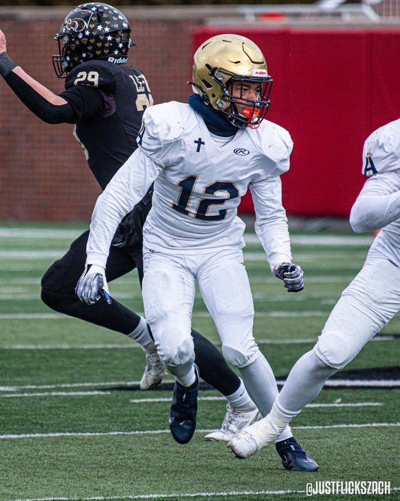 Full Senior Season Highlights: 
14-0 Season✅
IHSA state champ🏆
1x 1st team all-state safety in MO🥇
<a href="/GSV_STL/">Gateway Sports Venue</a> <a href="/JPRockMO/">JP Rock</a> <a href="/scottybscout/">Scott Burgess</a> <a href="/OJW_Scouting/">PrepRedzone Oliver</a> <a href="/ByronGettis/">Koach Byron Gettis Sr</a> <a href="/AustinFrazier33/">Austin Frazier</a> <a href="/PrepRedzoneIL/">Prep Redzone Illinois</a> 
-hudl.com/v/2Q7Uij