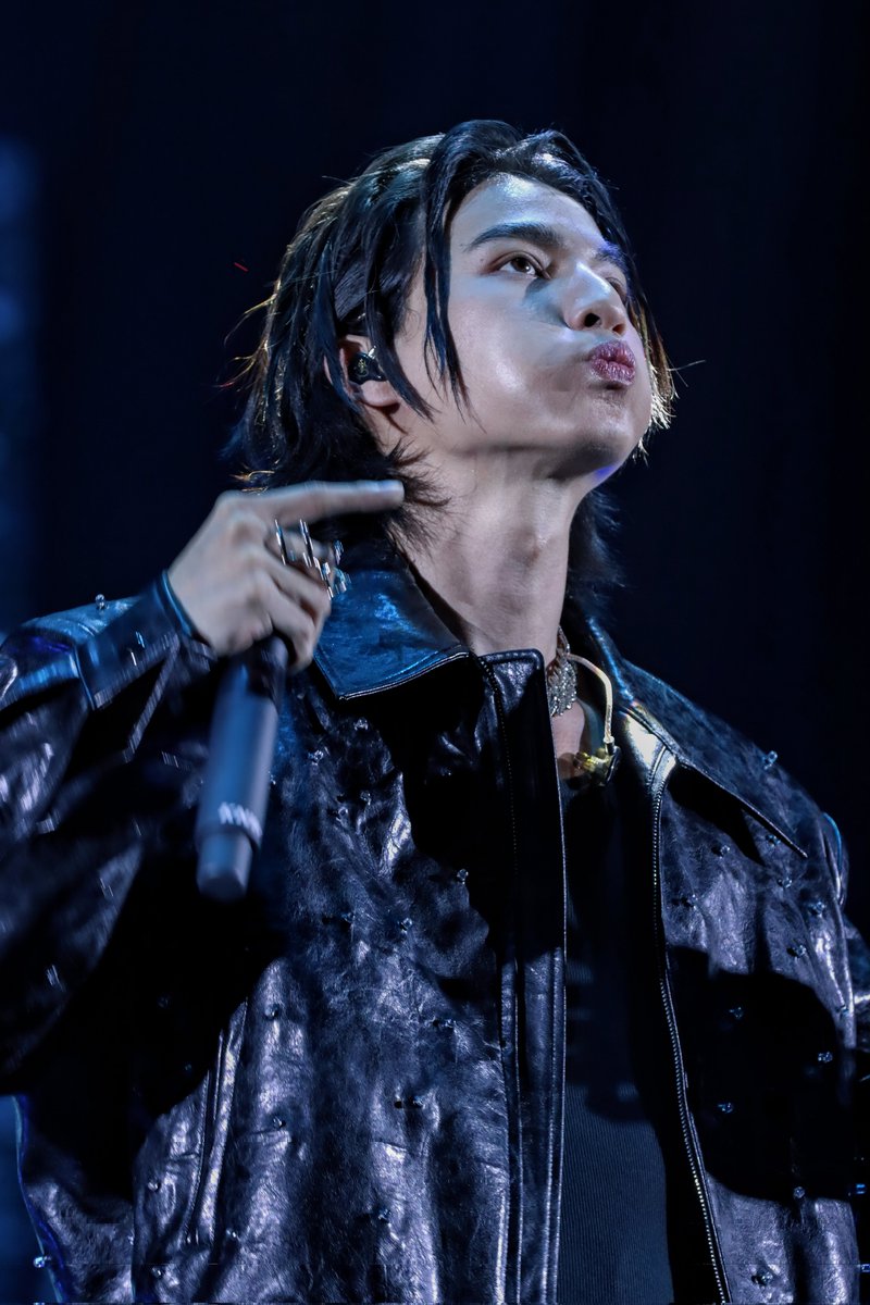 KomaMG_'s tweet photo. Rapper รุ่นอายุไม่เกินฉามขวด 👶🍼

LOST​ IN GULFs SPACE​ DAY
#GulfConcert2024
•
【 @gulfkanawut #GulfKanawut 】
《 #Koma_G 》 https://t.co/qKvYCKYNEg