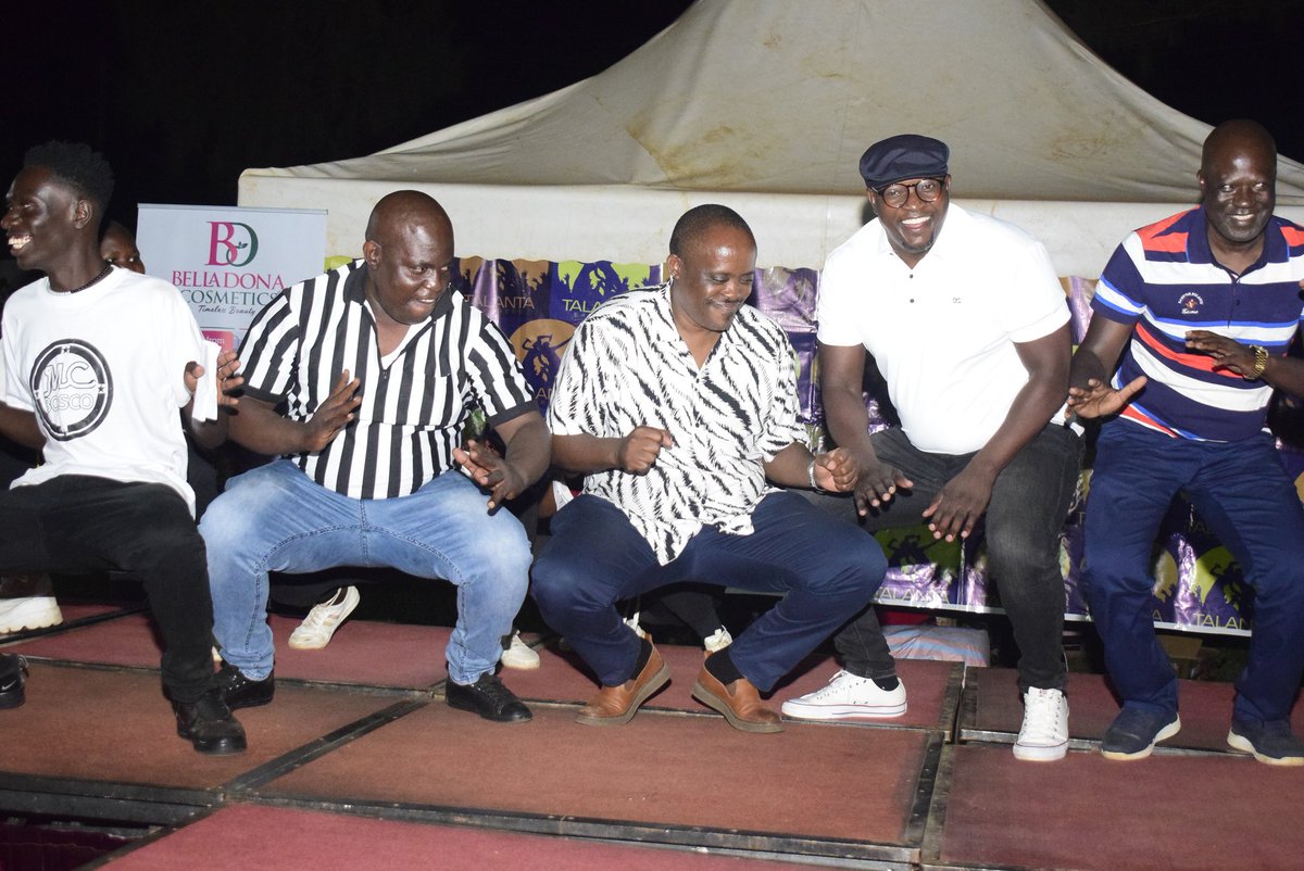 ExpressTalanta's tweet photo. It's a Throwback Thursday. 2024 had many memories. Busia county speaker Eng. Fred Odilo proved anaweza anguka Nayo .
#talantaexpress #talantaexpress2024 #angukanayo https://t.co/QAu9OWxKlO