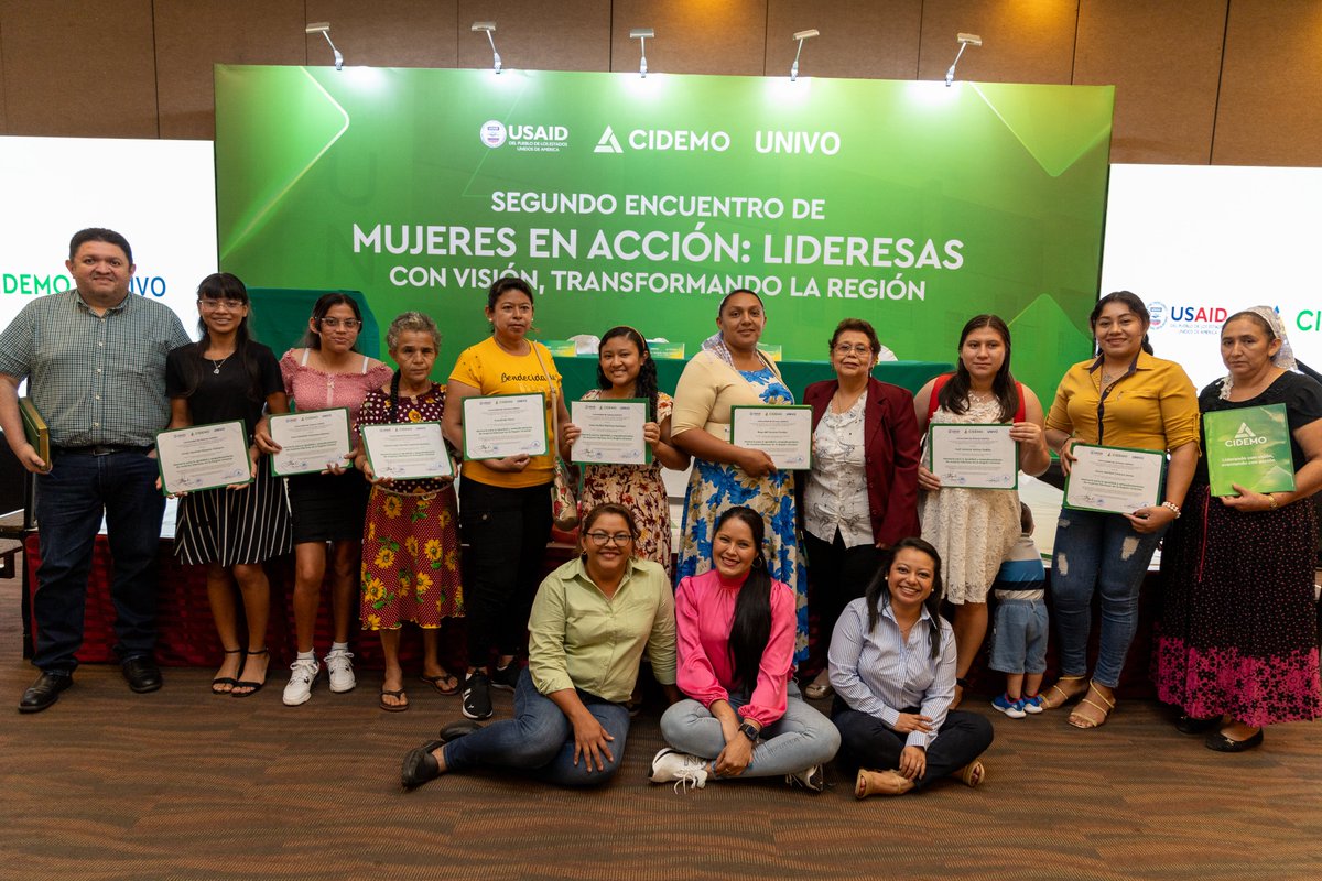ElCidemo's tweet photo. 📣 Empoderando mujeres, transformando la Región Oriental 🌟

✅ En el Segundo encuentro de mujeres en acción, destacamos el liderazgo de más de 100 mujeres graduadas del Programa de Mentoría, desarrollado junto a AJUBI y ADEL La Unión con el apoyo de USAID. 💪🌟

@univosm @USAIDES @ADELLaUnion