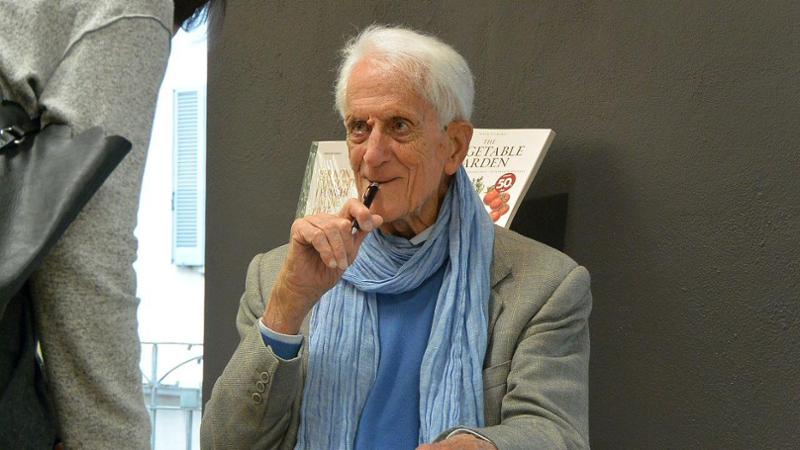 Ogni parola può essere,di volta in volta,quella decisiva:la parola che crea fiducia e stabilisce un contatto emozionale...ma la parola, anche, che accresce nella sua indifferenza,o nelle sue dissonanze, l'isolamento e l'introversione,il dolore e la fuga dal reale.(#EugenioBorgna)