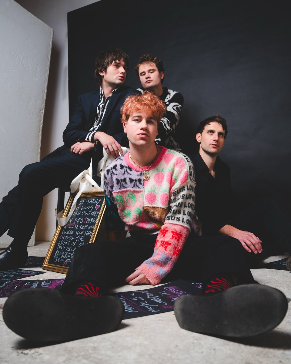 The Unsigned Guide (@unsignedguide) on Twitter photo Prepare to be dazzled by our December Spotlight picks 💎
Amazing tracks this month from <a href="/thenuclearclub/">Nuclear Club</a> <a href="/thevelvethands1/">The Velvet Hands</a> <a href="/_amilost_/">amilost</a> palmtreeprince & Baylee Dowling
tinyurl.com/mtm252zu Prepare to be dazzled by our December Spotlight picks 💎
Amazing tracks this month from <a href="/thenuclearclub/">Nuclear Club</a> <a href="/thevelvethands1/">The Velvet Hands</a> <a href="/_amilost_/">amilost</a> palmtreeprince & Baylee Dowling
tinyurl.com/mtm252zu
