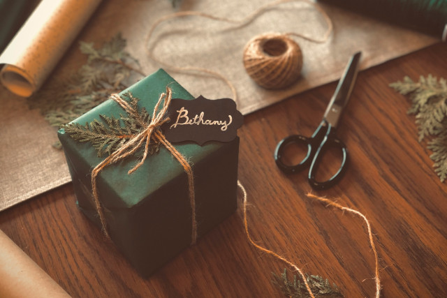 DMV_Homes's tweet photo. Creating a gift wrapping station can lessen your holiday chaos and make it easy to get your gift wrapping done more efficiently.  https://t.co/PlaUd1iypB
#Holiday #HomeOwner #GalMesika #DMVhomes https://t.co/l8NIGvo7Gy