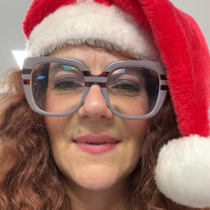 Holidays with Sams Famous Salsa! Santa knows! #abcglutenfree #samsfamous... youtube.com/shorts/FO2QjO4… via <a href="/YouTube/">YouTube</a>