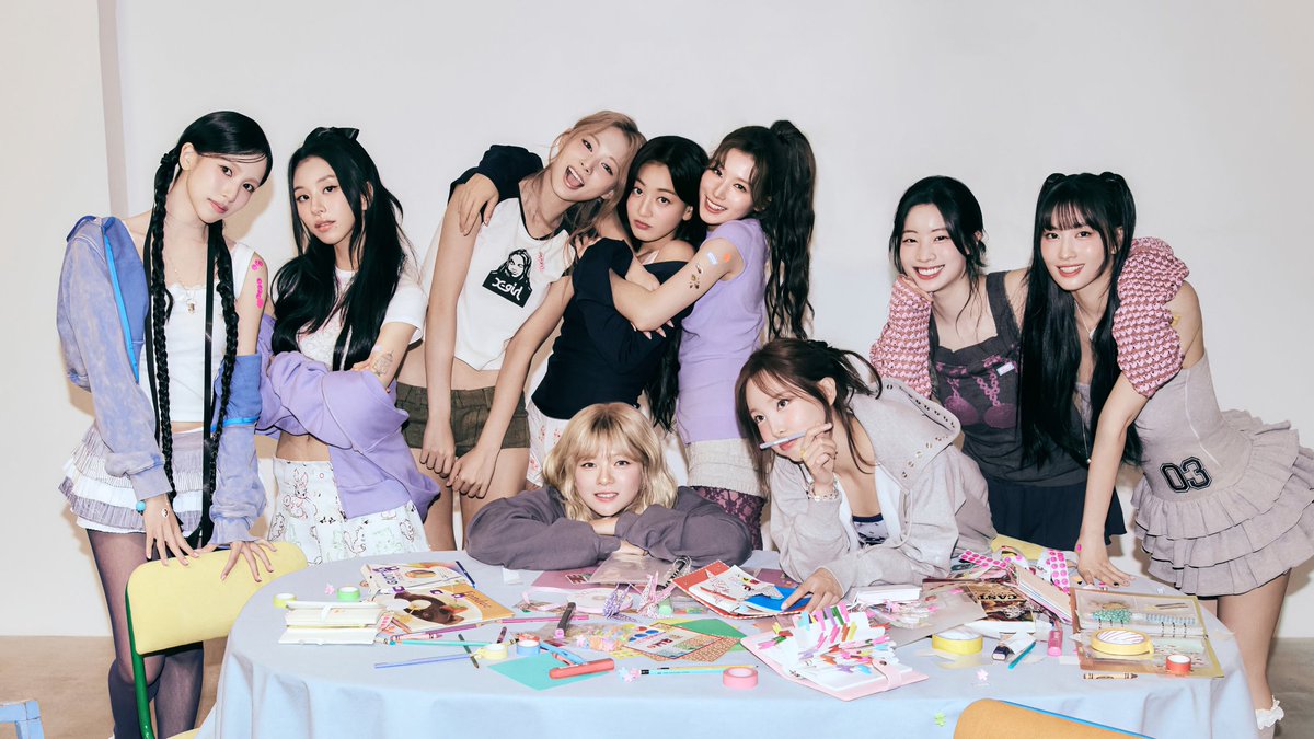 42dahyun's tweet photo. #작전명_STRATEGY_준비완료
#우리의_성공전략은_바로_트와이스
#WinningStrategyOfTWICE
#TWICE #트와이스

TWICE 실트 1위만들기 전략 작전!!
ONCE 총 출동하라!! https://t.co/QkylDIM5v0