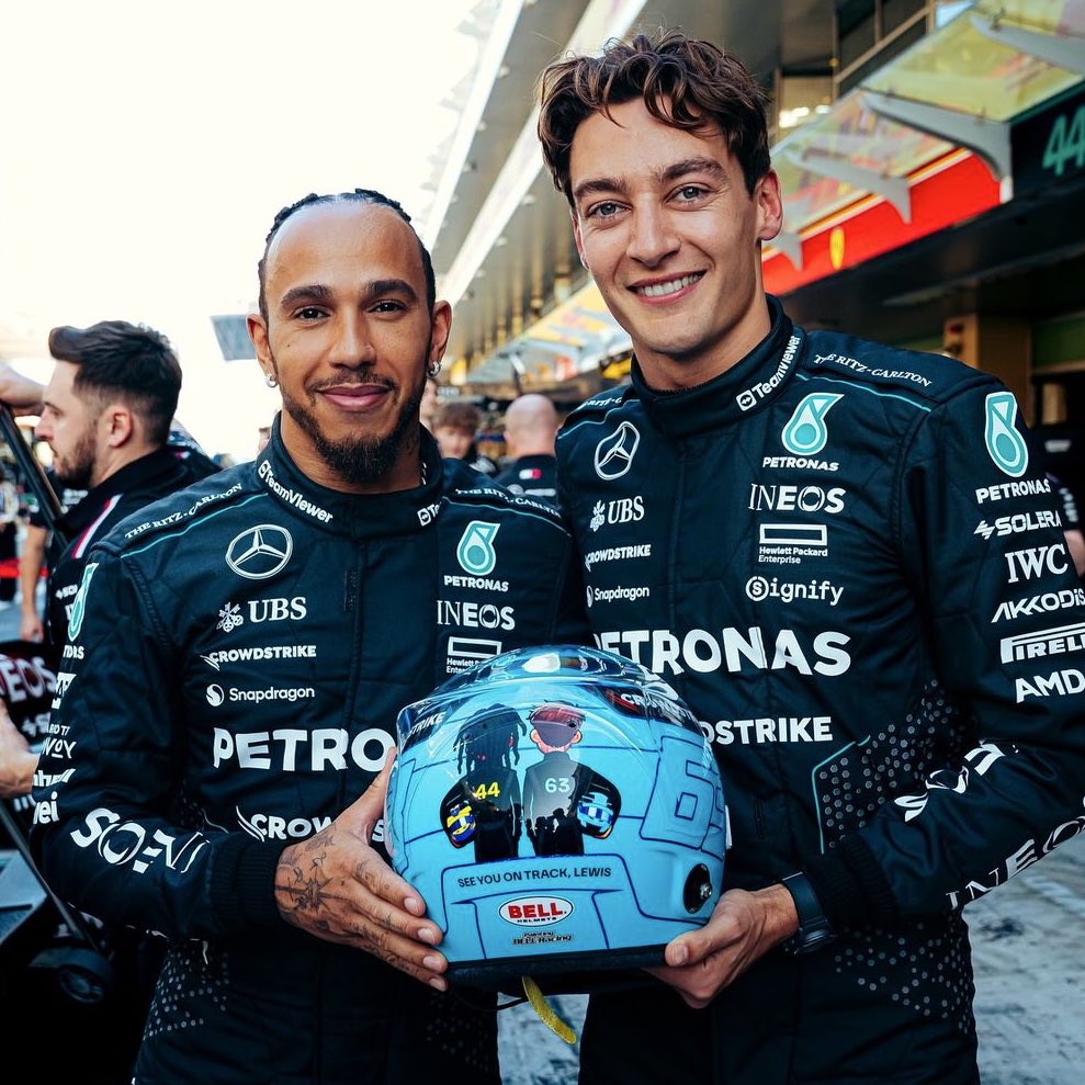 fiagirly's tweet photo. George Russell’s special helmet for Lewis Hamilton’s last race with Mercedes.

“See you on track, Lewis.” 
“Crazy how time flies!”

🩵 https://t.co/LUqOFbLkn4
