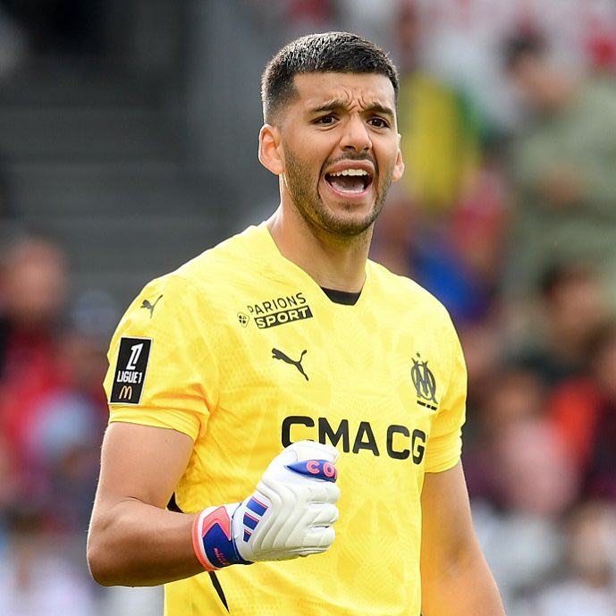 LaMinuteOM_'s tweet photo. 🔵⚪️🇦🇷 | Geronimo Rulli : « Pour me comparer à Steve, il faudra que je joue ici 500 matchs, alors que j’en ai joués à peine une dizaine. Il n’y a même pas de point de comparaison entre nous. Mandanda est sûrement le plus grand gardien que l’OM ait connu, à égalité avec Fabien Barthez. » #TeamOM

(RMC)
