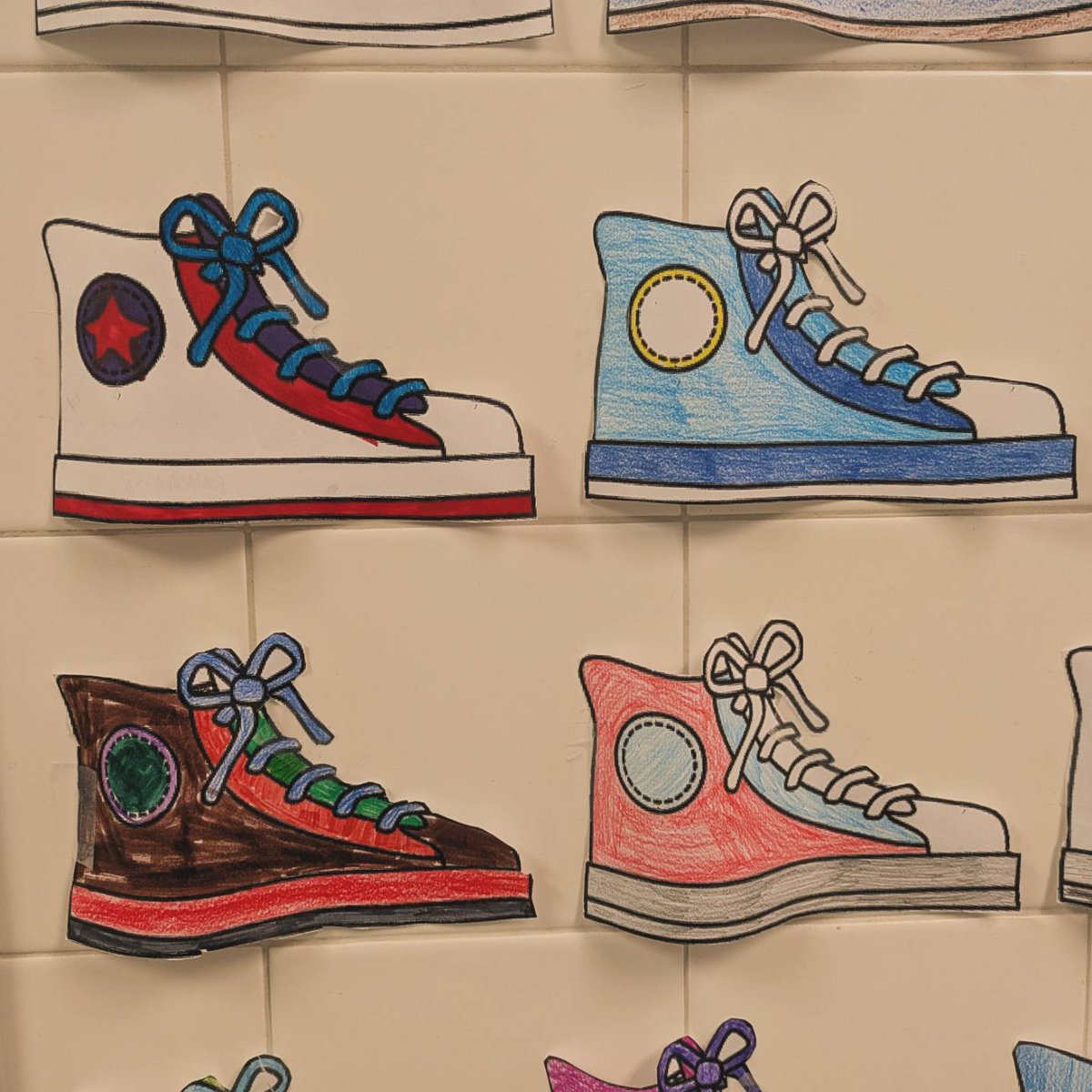 frau_leonard's tweet photo. Tomorrow is Santa Nikolaus Tag - today German 1 students prepared by decorating shoes for Sankt Nikolaus and then making a Krampus based on a quick quiz 🎅👟👹 #teachgerman https://t.co/dHLhYwuQwG