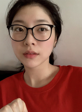 teensev513742's tweet photo. 今天见的粉丝开了个奥迪，说带我去郊外玩的，结果没下车就玩起来了，可惜后来接了电话就走了，没过瘾呢。 有车的粉丝报名哈，我想试试车震呢 https://t.co/JjsZXkpfGR