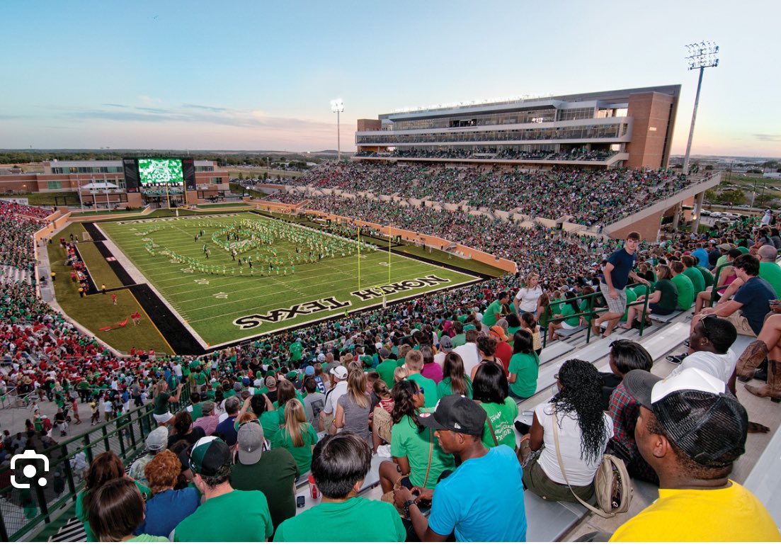 BryceGarza8's tweet photo. After a great talk with @CoachSkyCassity I’m blessed to receive a D1 offer from North Texas @MeanGreenFB @MathisGaius @SemperImpetus @TFloss32 @MikeRoach247 @Coach_Ramos1 @cfully17 @JakeHolland03 @CoachO https://t.co/gbqMUHyD21