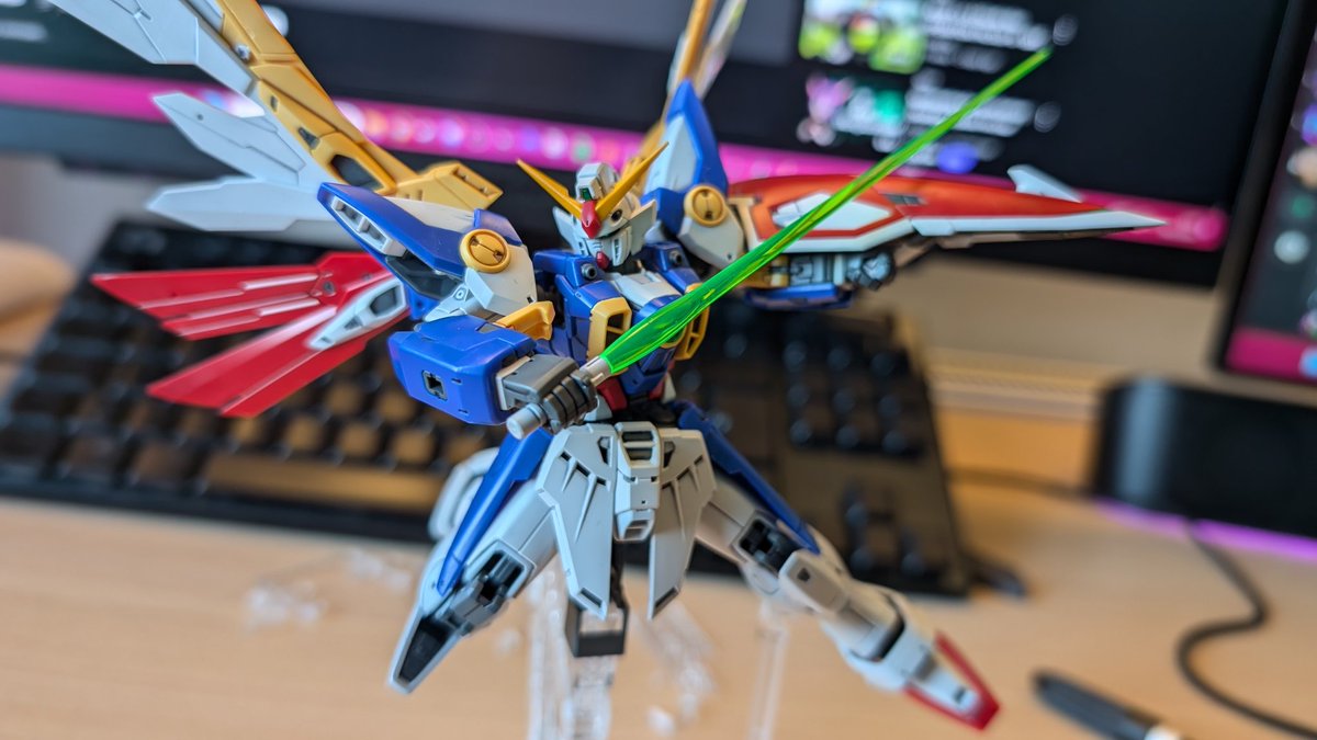 Sometimes it seems difficult to genuinely take yourself out of the work mindset when you work from home. But recently I've gotten back into building Gundam models and for the first time in ages hours can pass without the question "shouldn't I be working" #gundam #MentalHealth
