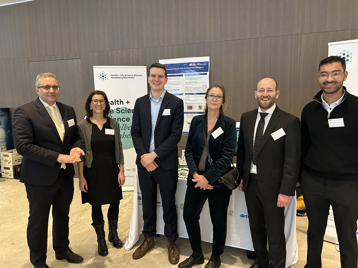 Health + Life Science Alliance Heidelberg Mannheim (@researchlifesci) on Twitter photo Exchange in Stuttgart about digital innovation and personalized medicine during this year's "Forum Gesundheitsstandort BW".
Thanks to <a href="/DenisSchapiro/">Denis</a> and <a href="/TitusBrinker/">Titus J. Brinker, MD</a> for sharing your exciting work to politicians and other stakeholders.
<a href="/OlschowskiPetra/">Petra Olschowski</a>
linkedin.com/pulse/forum-ge… Exchange in Stuttgart about digital innovation and personalized medicine during this year's "Forum Gesundheitsstandort BW".
Thanks to <a href="/DenisSchapiro/">Denis</a> and <a href="/TitusBrinker/">Titus J. Brinker, MD</a> for sharing your exciting work to politicians and other stakeholders.
<a href="/OlschowskiPetra/">Petra Olschowski</a>
linkedin.com/pulse/forum-ge…