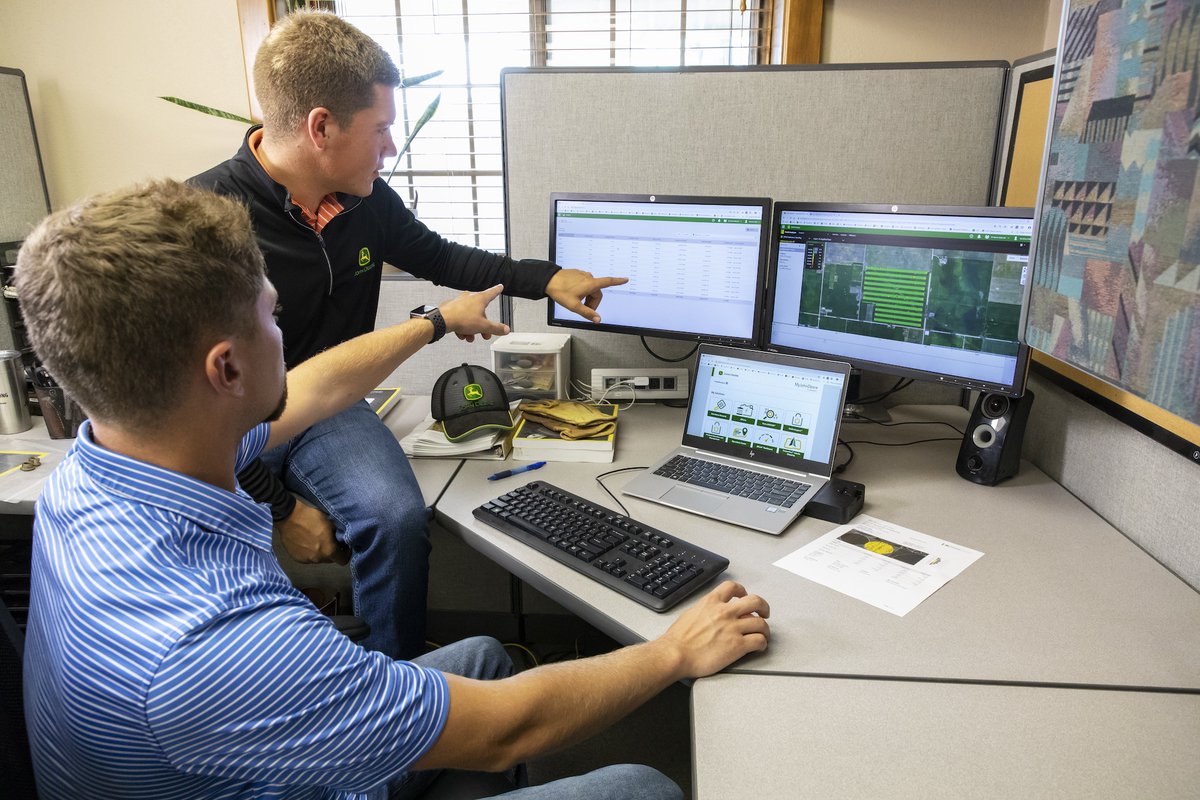 SNPartnersJD's tweet image. Customer Data Days!
Take advantage of the long winter months to schedule your SNP Data Day!
Schedule yours today with your local SNP Salesman!
#precisionag #datadays #johndeere #farming