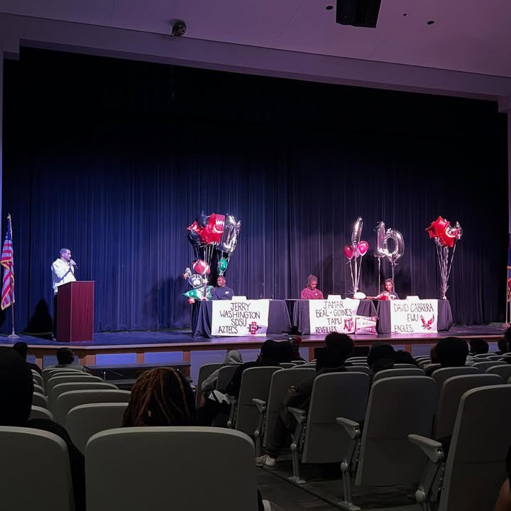 Desert Edge H.S. tweet media