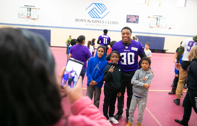 "It was probably the first time we'd ever felt such unconditional love. I mean that from the bottom of my heart."

Just one reaction from a single mom demonstrates why <a href="/cjham28/">CJ Ham</a> has been named the <a href="/Vikings/">Minnesota Vikings</a> nominee for Man of the Year. #wpmoychallenge 

📰: mnvkn.gs/41m4U0M