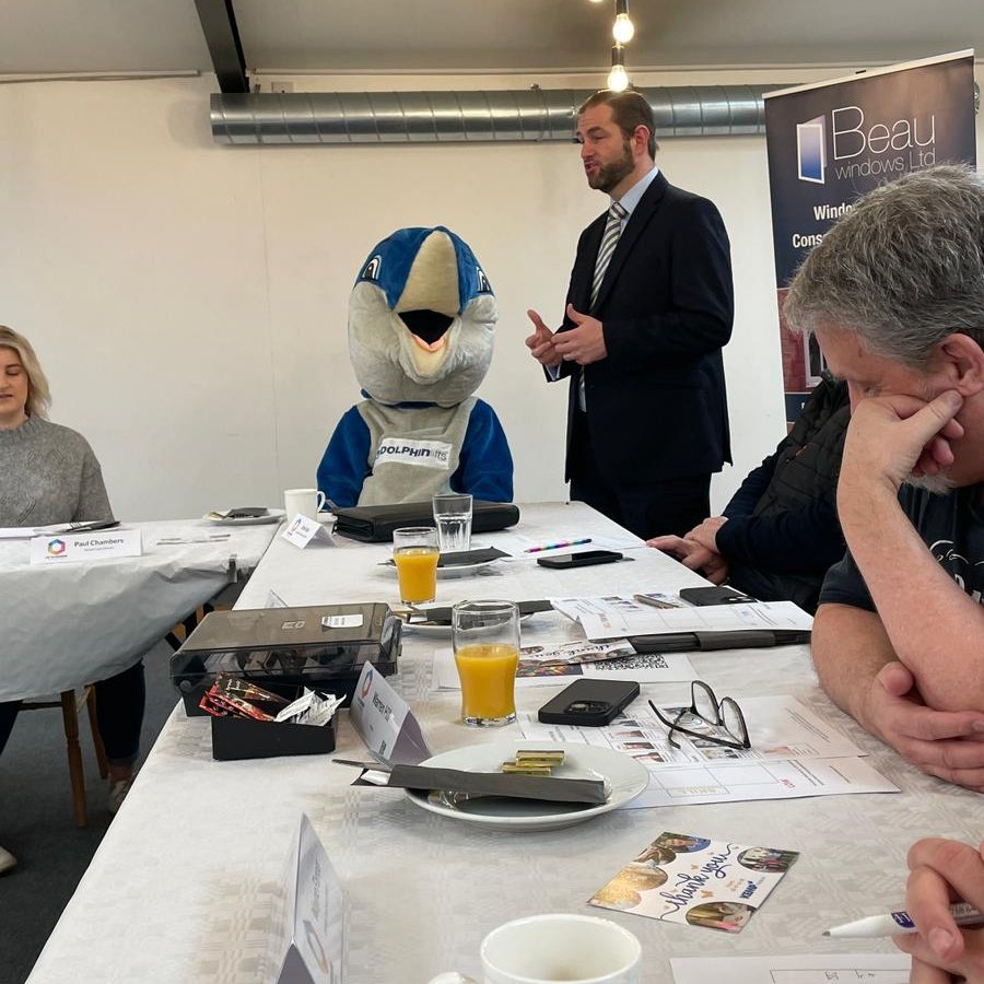 What a strange visitor <a href="/TOP_Worcester/">TOP Networking Worcestershire</a> 
NO, not John Kane - will writer for <a href="/wealth_asset/">Asset Wealth Protection</a> - already member of the club.
Danni Dolphin however of <a href="/dolphinliftsuk/">Dolphin Lifts</a>'s happy out of water, mixing with business owners
topnetworking.co.uk/clubs/wyre-for…
#topclubs #topwyreforest #worcestershirehour