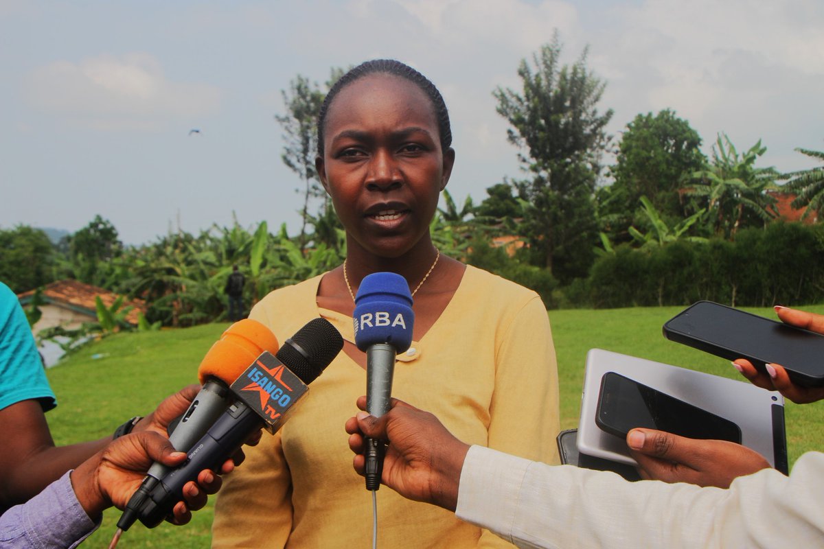 ijarinews's tweet photo. @KarongiDistr @rwandastandards na #MINICOM bahuguye Abayobozi b′ibigo ku kunoza ubuziranenge bw’ibiribwa bigaburirwa abanyeshuri
https://t.co/sjNNtFJytc
@FAO
@RwandaFDA @amb_rusagara https://t.co/ks73YpsQOp