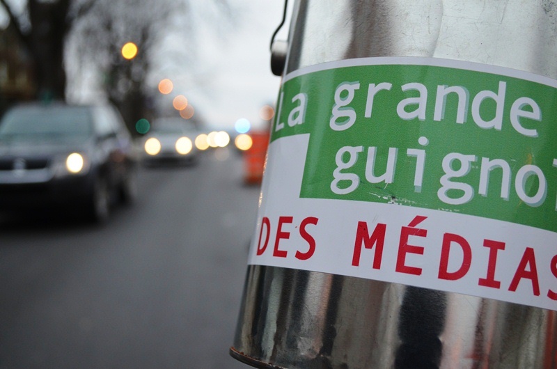 Ville_Brossard's tweet photo. La Grande #Guignolée des médias de la Rive-Sud est de retour! 

Faites un don en argent aujourd'hui aux terminus Panama et Chevrier ou dans les pharmacies Jean Coutu de #Brossard. Du 1er au 24 décembre, apportez vos des denrées au Mail Champlain.

🔗 https://t.co/q3T9OtCTF2 https://t.co/1COsJd4WBc