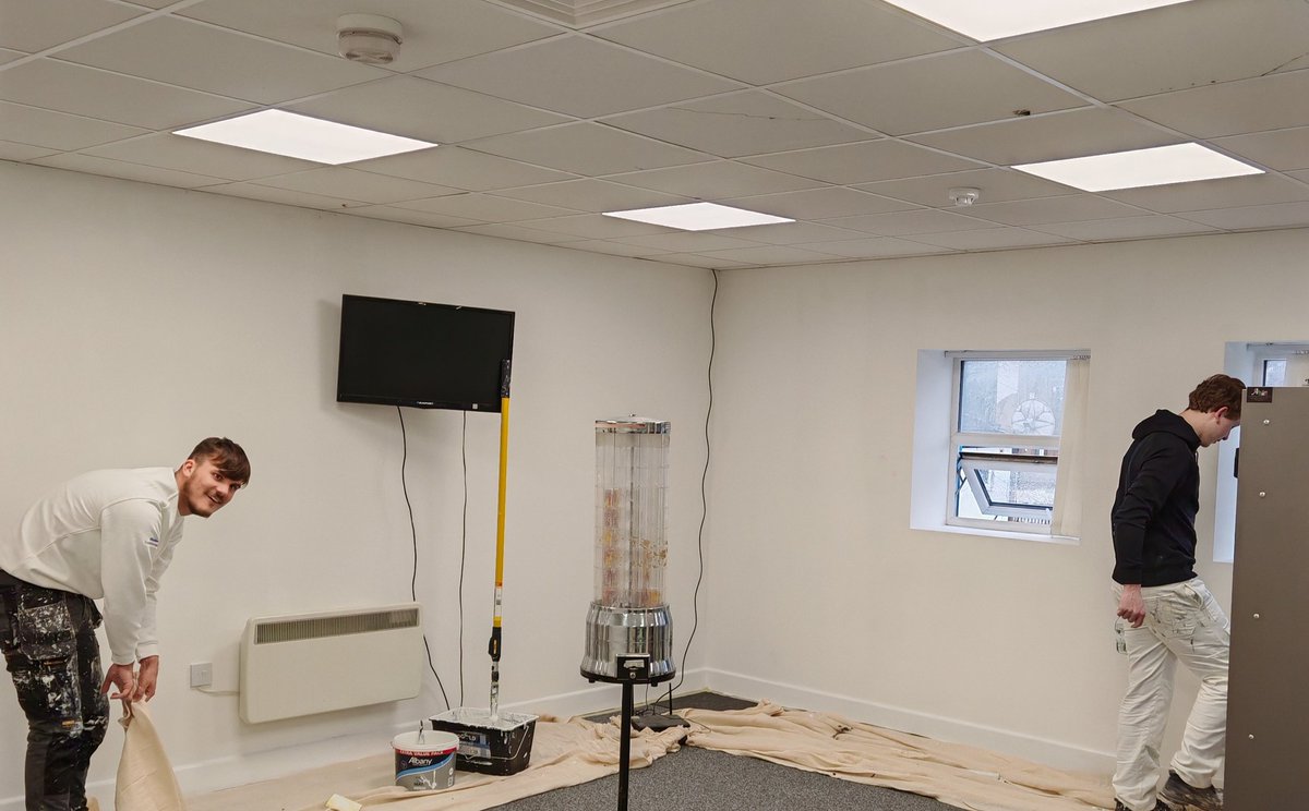 Riversidedec's tweet photo. Well-done to everyone today working in the community. All of our apprentices @riversidecoll helped prepare and paint rooms At Widnes Gymnastics club. Thanks to @Brewerspaints for donating the paints. @BellGroupUK @BagnallsGroup @ianwilliamsltd @valedecor @smalley @EBL  
#charity https://t.co/yw2Wh4bAeL