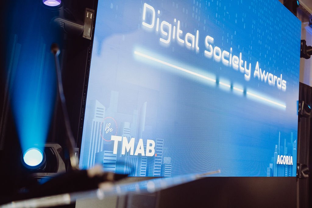 Agorianl tweet media