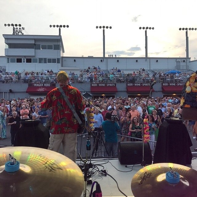 Parrotbeach1's tweet photo. Parrotbeach at Hard Rock Casino Atlantic City, NJ on Sat. Dec 14: Showtime 4:00-6:00. Come on down. https://t.co/HvsbKjHyuR