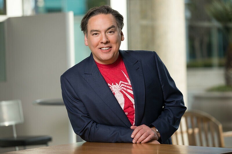 JVCom's tweet photo. Les joueurs en ont marre des jeux trop longs, selon l'ancien président de PlayStation, Shawn Layden !

Plus ils sont âgés, moins les joueurs ont de temps. Développer de plus en plus de jeux toujours plus longs sonne donc comme un décalage avec une partie du public. https://t.co/T1s0Pi9xut