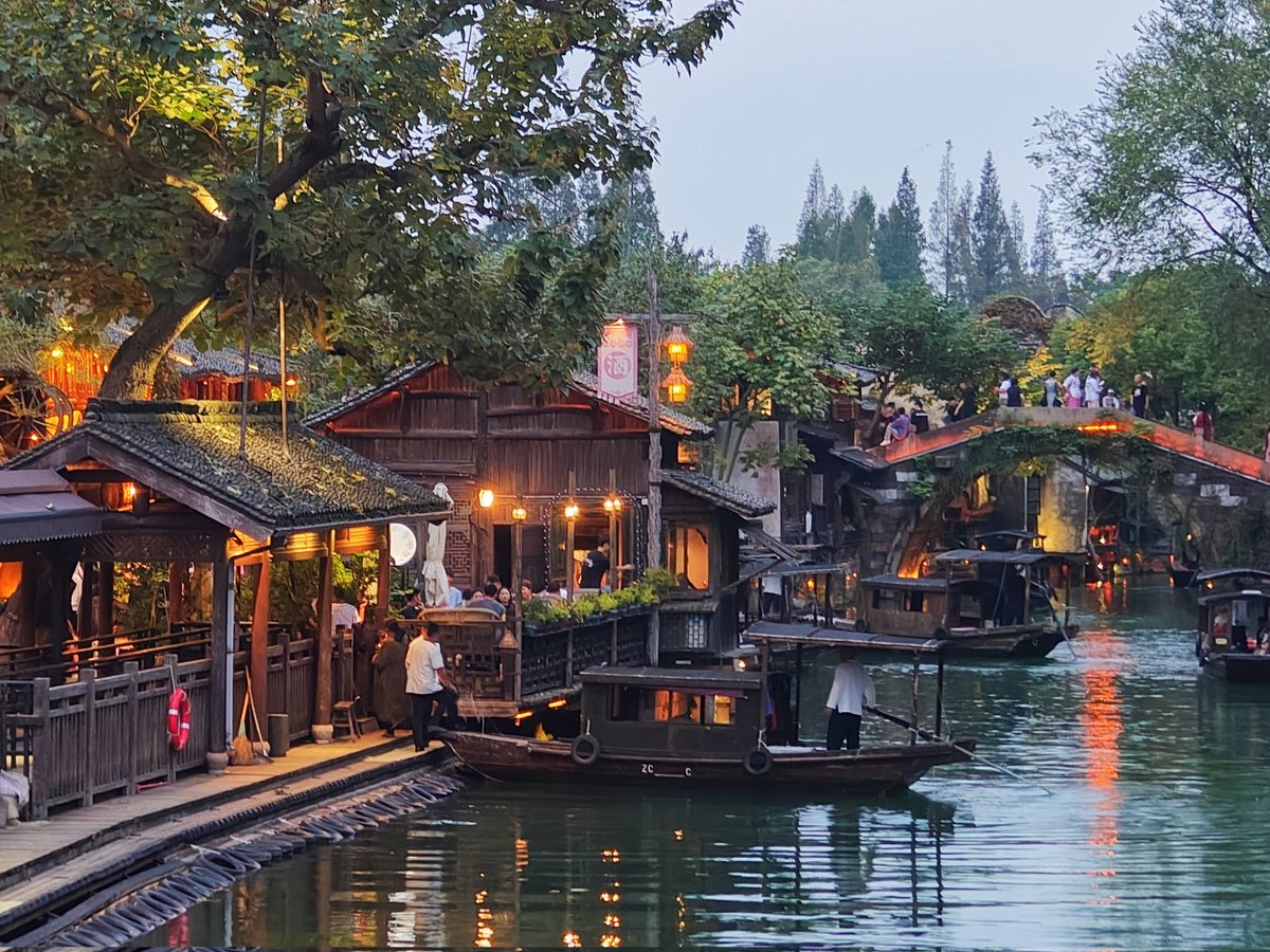 tonychen1979's tweet photo. 中国，浙江-乌镇 China, Wuzhen
#opposmartphone #oppomalaysia #oppo #oppophotography #oppophoneography #opporeno10series5g #opporeno10proplus #oppomobile #oppofanpageofficial #oppofanview #shotonoppo #wuzhen #乌镇 #乌镇水乡 #浙江乌镇 #watercity https://t.co/E7oEZVpDB6