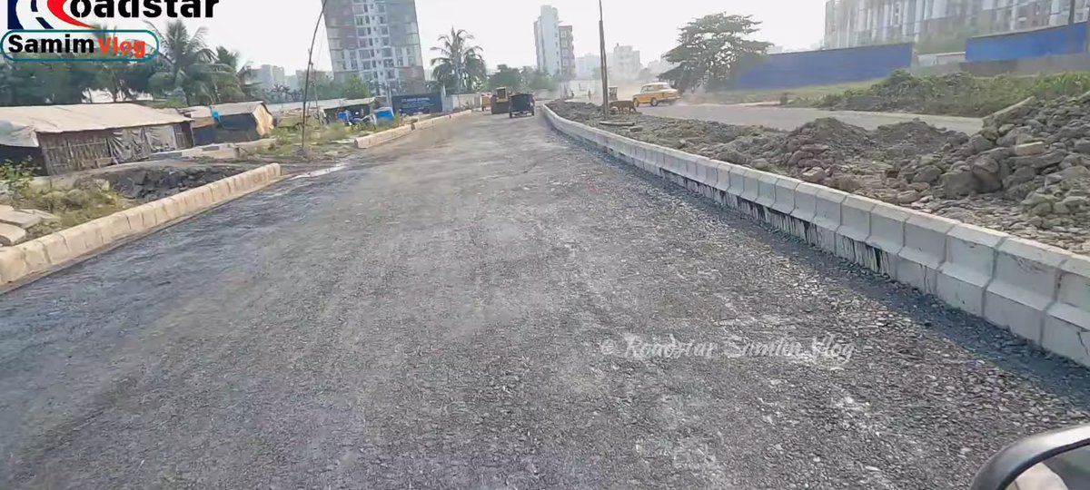 lofITechie's tweet photo. NEW TOWN Bypass Link Road with Barasat. This Bypass corridor is being developed by HIDCO to enhance connectivity between New Town and Barasat.

📸 Roadstar Samim Vlog 

#newtown #barasat #hidco https://t.co/hbSKEgYSHQ
