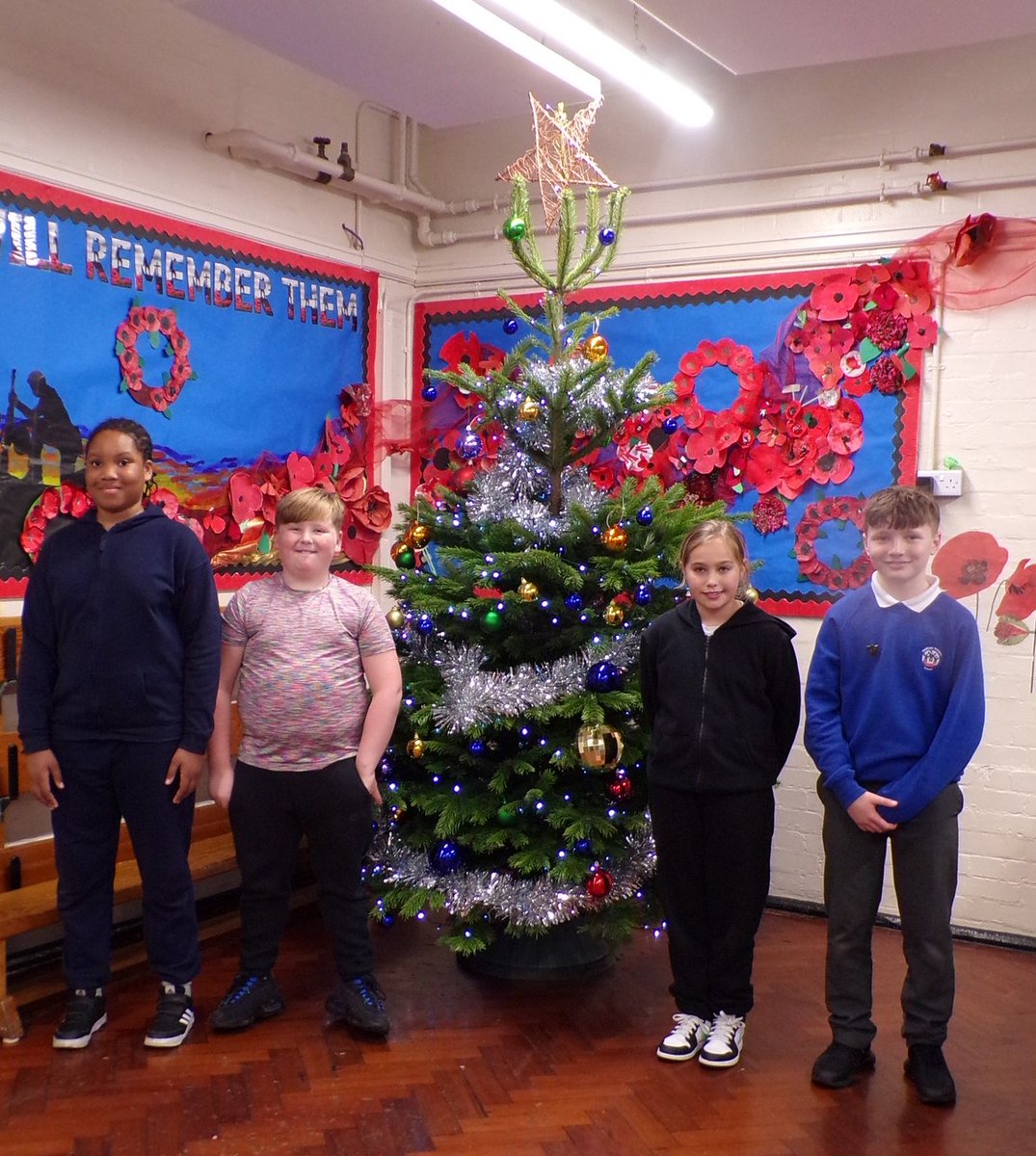 A big thankyou to our Head boy, Head Girl and play leaders for helping to decorate this years Christmas Tree. We think they did a great job!
#EaldhamPrimarySchool
