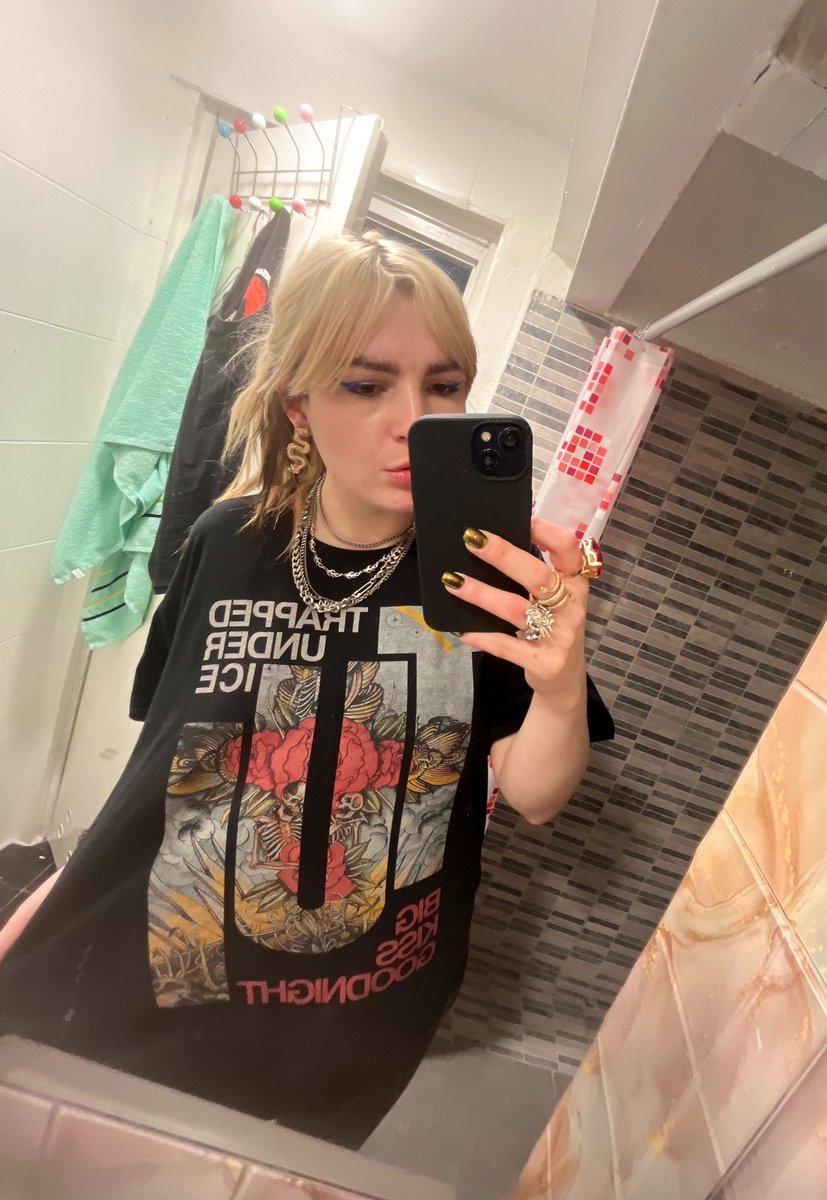 mxzpartyprogram's tweet image. mirror selfie wrapped 2024 🪩