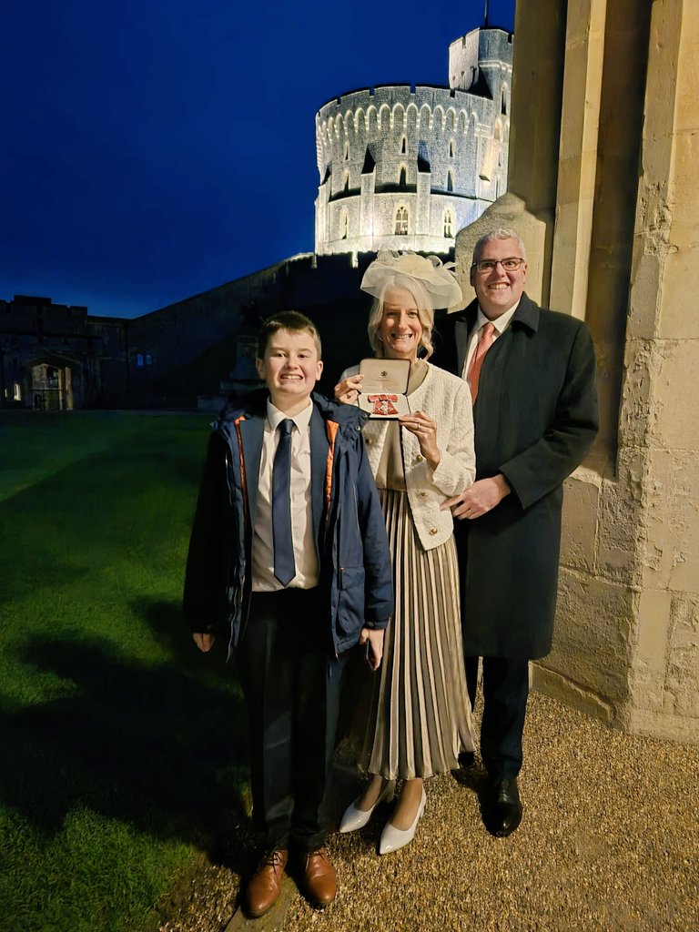 Lindsay Robinson tweet media