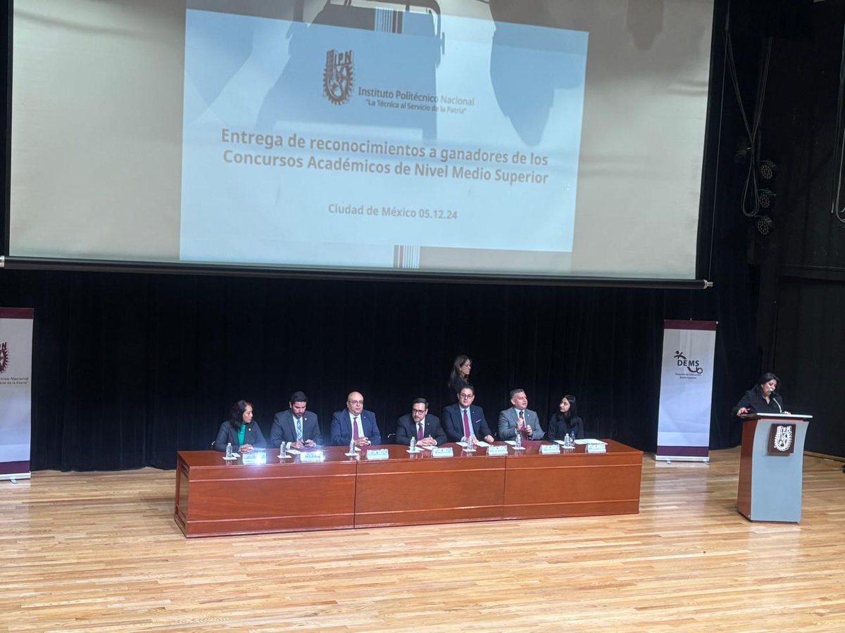 AcademicaIPN's tweet photo. Entrega de reconocimientos a ganadores de los #JuegosInterpolitécnicos, #ProyectoAula, #MejoresTesis, #Hackatón y otros concursos nacionales e internacionales.
¡Felicidades por su esfuerzo y compromiso!
Los exhortamos a seguir poniendo la "Técnica al Servicio de la Patria ". https://t.co/LiX7OTMaht