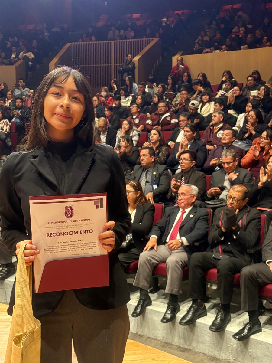 AcademicaIPN's tweet photo. Entrega de reconocimientos a ganadores de los #JuegosInterpolitécnicos, #ProyectoAula, #MejoresTesis, #Hackatón y otros concursos nacionales e internacionales.
¡Felicidades por su esfuerzo y compromiso!
Los exhortamos a seguir poniendo la "Técnica al Servicio de la Patria ". https://t.co/LiX7OTMaht