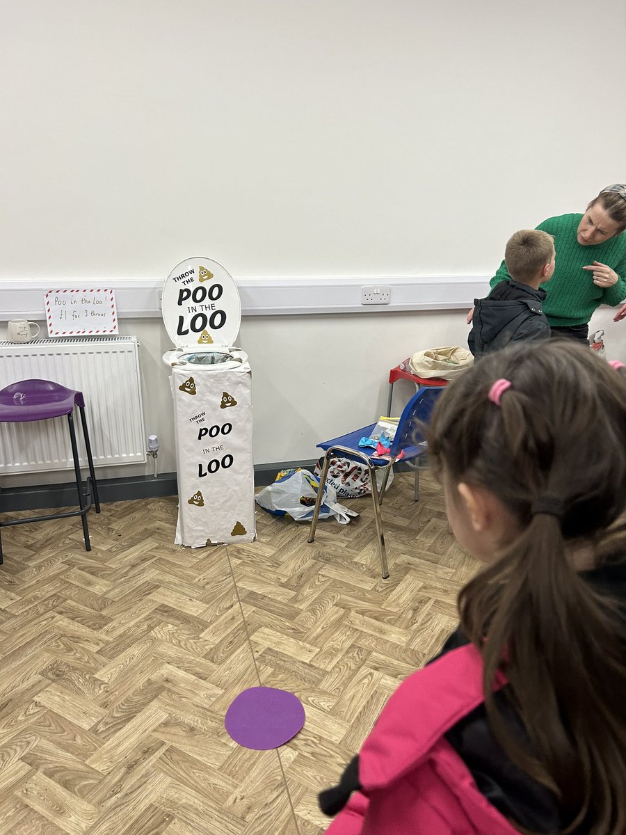 Foodjunkie76's tweet photo. Great Christmas fair tonight @stphilipsrc obviously the highlight of the night for Tilly…..🙈🤣🤣🤣 https://t.co/ozFU5JW0n6