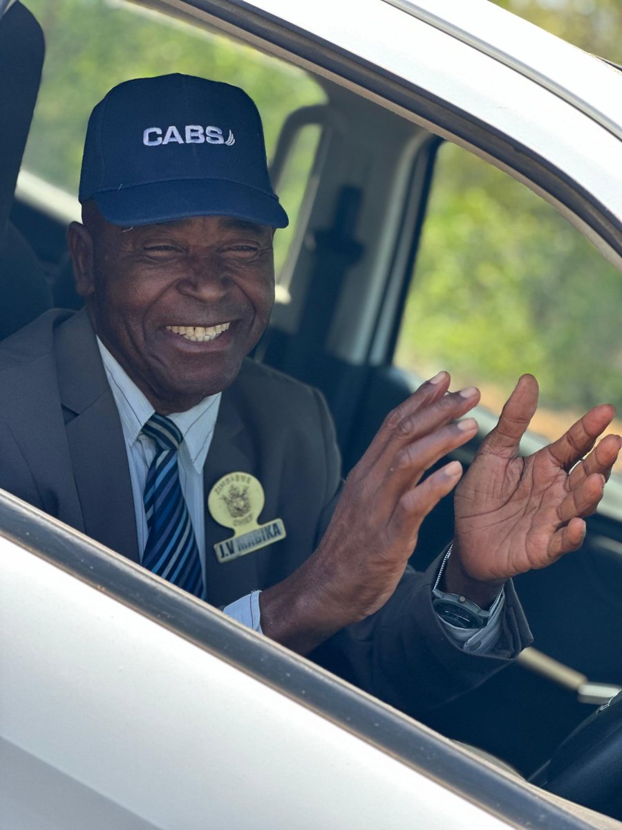 zinaraZW's tweet photo. We brought smiles to our customers' faces at Lothian Tollgate today! 
Big thank you to  @CABSZimbabwe for the partnership. Parents enjoyed free passes &amp; amazing goodies on their way back from picking up the kids. 
 #PartnersForProgress #CustomerAppreciation
#HappyHourPromotion https://t.co/JBR4uKa2Gj