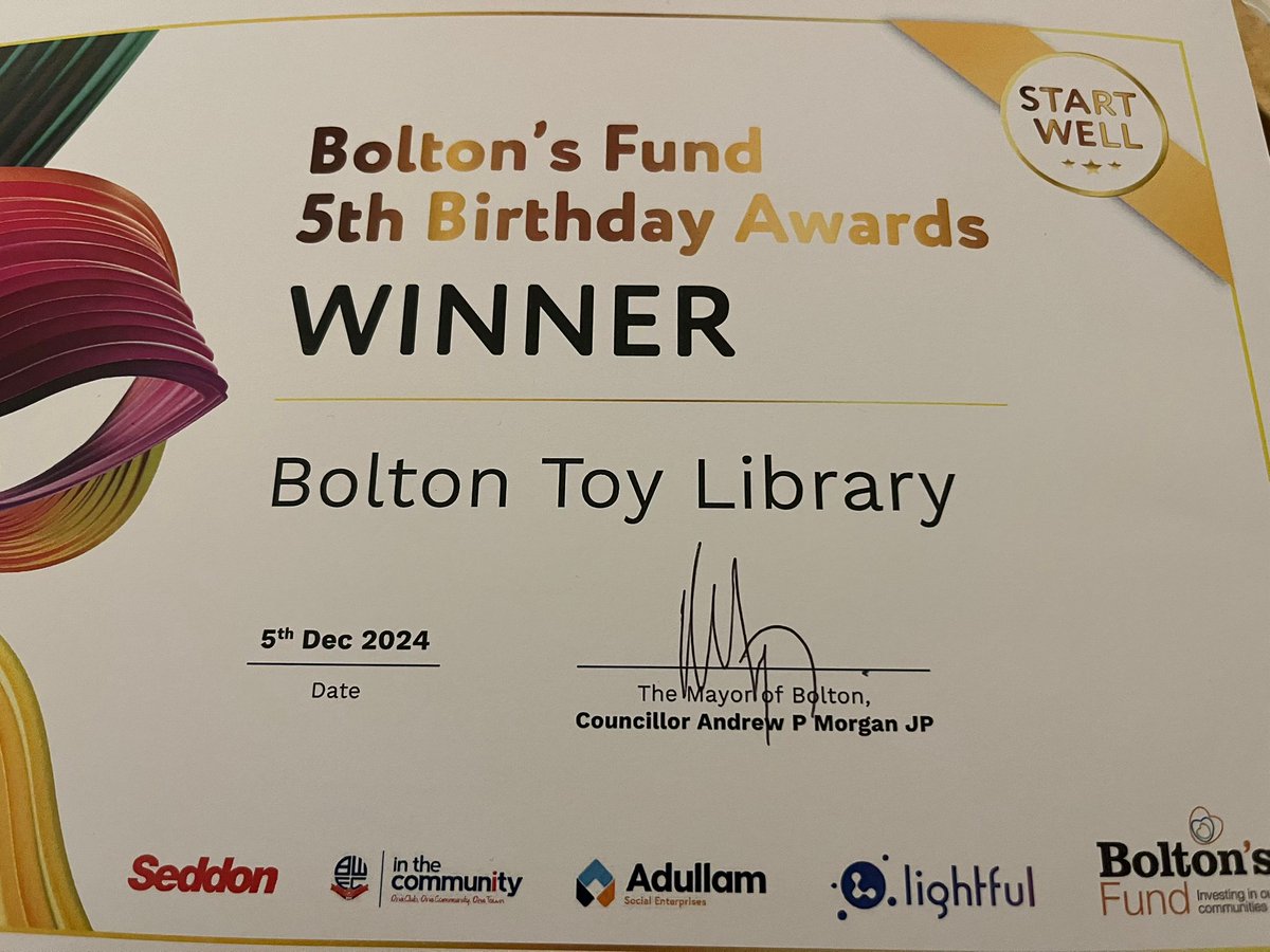 BolToyLibrary's tweet photo. What an incredible evening at #BoltonsFund 5th birthday celebration! 🎉 We were honored to celebrate the amazing work being done by the VCSE sector in the Bolton community. And to top it all off, we're beyond proud to share that we WON the award in the Start Well category! 🏆 https://t.co/YKlWkYAb8U