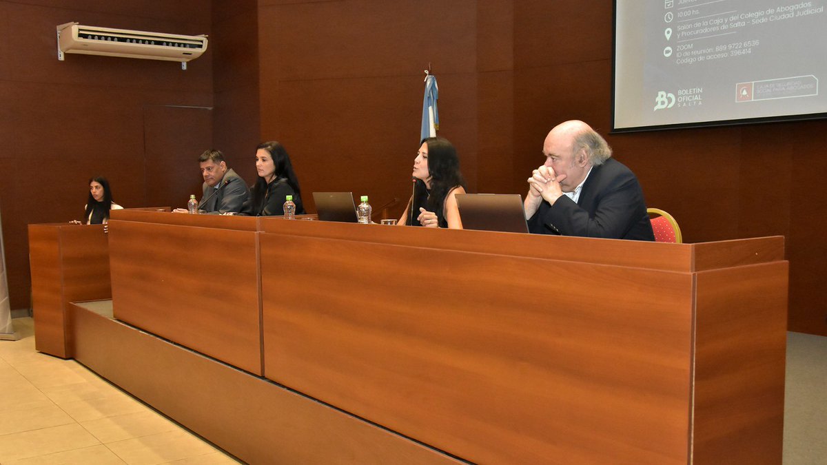 Pablokosiner's tweet photo. Partícipe de la presentación del “Compendio Jurídico del Boletin Oficial de la Provincia de Salta”.
Felicitaciones a su Directora @VRestom a su equipo y a @GobiernoSalta 
Este trabajo permitirá a cualquier sector de la comunidad acceder a un compendio ordenado y sistematizado de la historia normativa de nuestra provincia. @boletinsalta