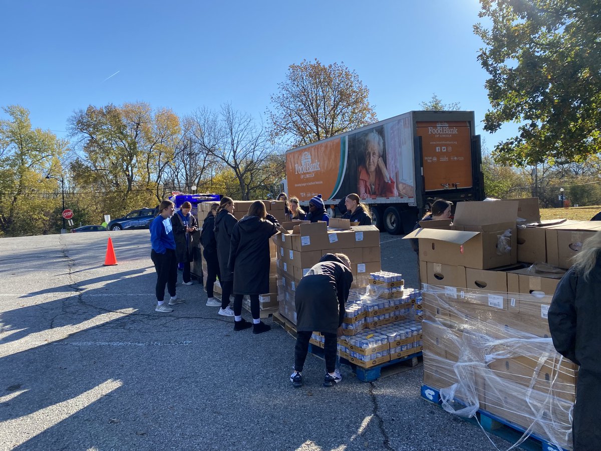 Tomorrow, we're hosting Feeding 44 from 11 a.m. to 12 p.m.

We have signs/posters up to help with the direction of vehicles for this special community outreach program.

#communitysupport #feeding44 #perustatecollege #partnership #HelpingOurNeighbors #communitypartner