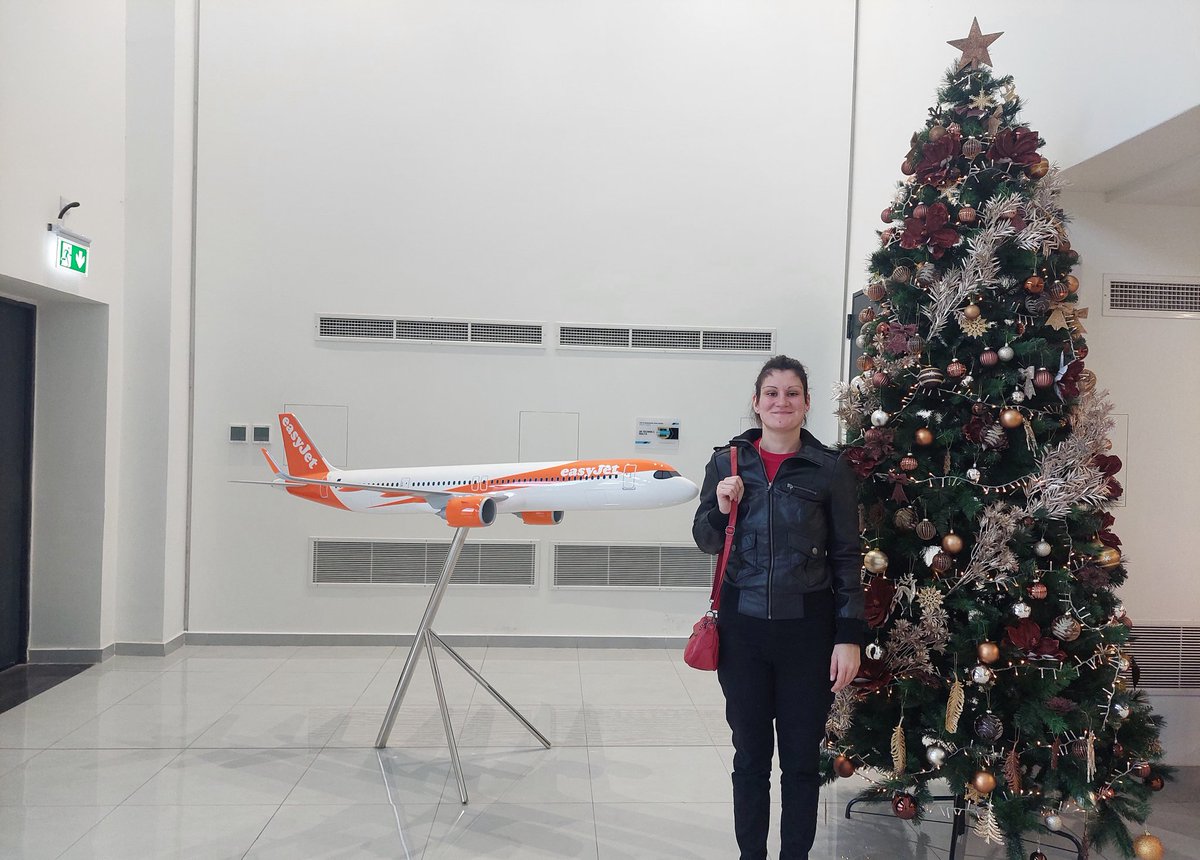 AircraftBy's tweet photo. Enjoyed a wonderful tour at easyJet Engineering Malta facility today!
Thank you, dear Waylin Abdilla, Daniel Galea and Nicole Schembri for your hospitality and lovely gifts!
You made my day more than special! π§‘
#easyJet #easyJetEngineeringMalta #aircraftmaintenance #aviation https://t.co/gxhqUK0UHz